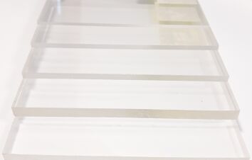 WYPRZEDAŻ FORMATEK plexi bezbarwna przeźroczysta gruba 0,5m2