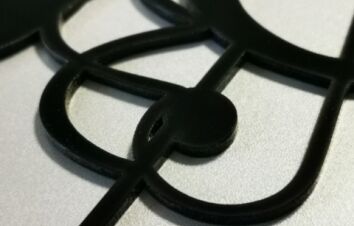 Wycinanie laserowe w płytach