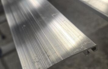 Profil aluminiowy górny listwa poliwęglan komorowy 6m